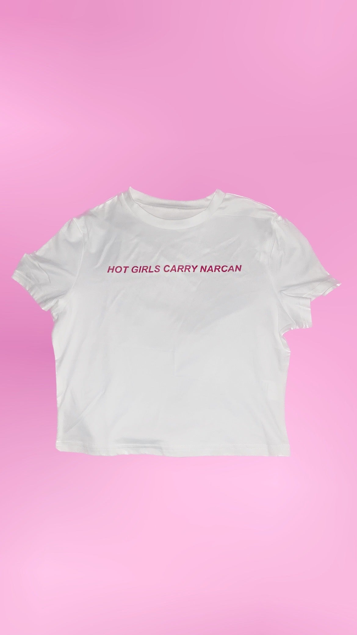 HOT GIRLS CARRY NARCAN TEE